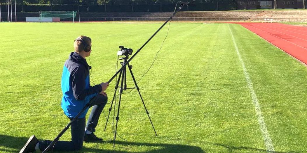 Dreh auf dem Sportplatz