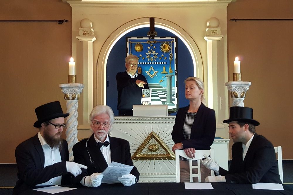 Im Schatten der Loge Im Schatten der Loge