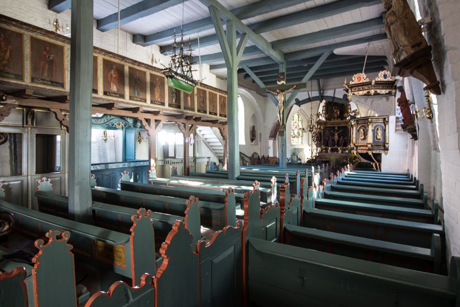 St-Clemens-Kirche-Buesum-Altar Radiogottesdienst