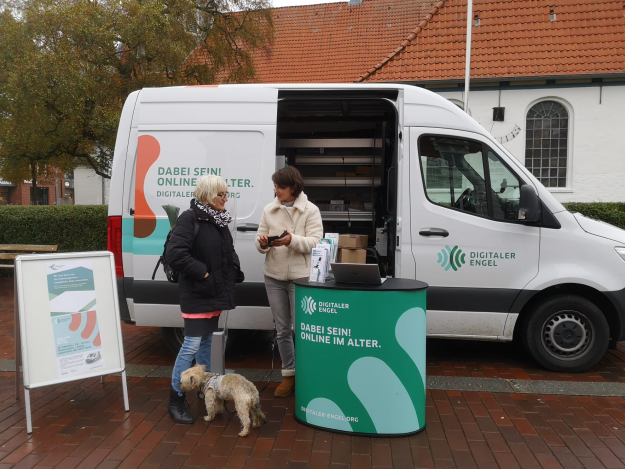 Digitaler Engel in Heide Digitaler Engel in Heide