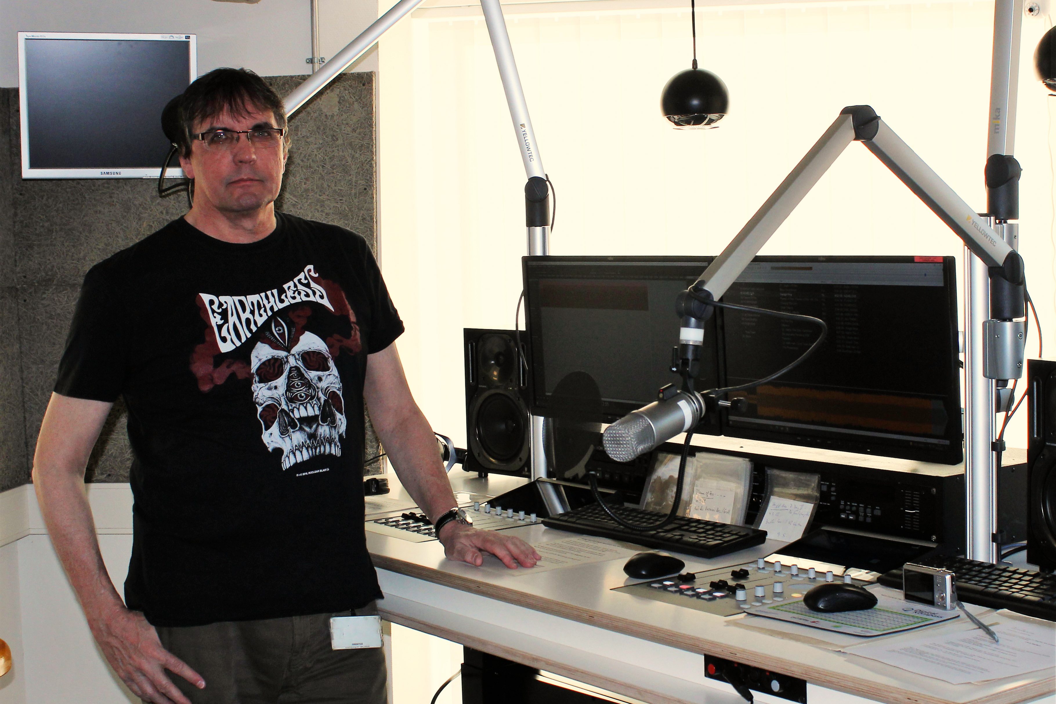 Bernd Thon im OKWK Radiostudio