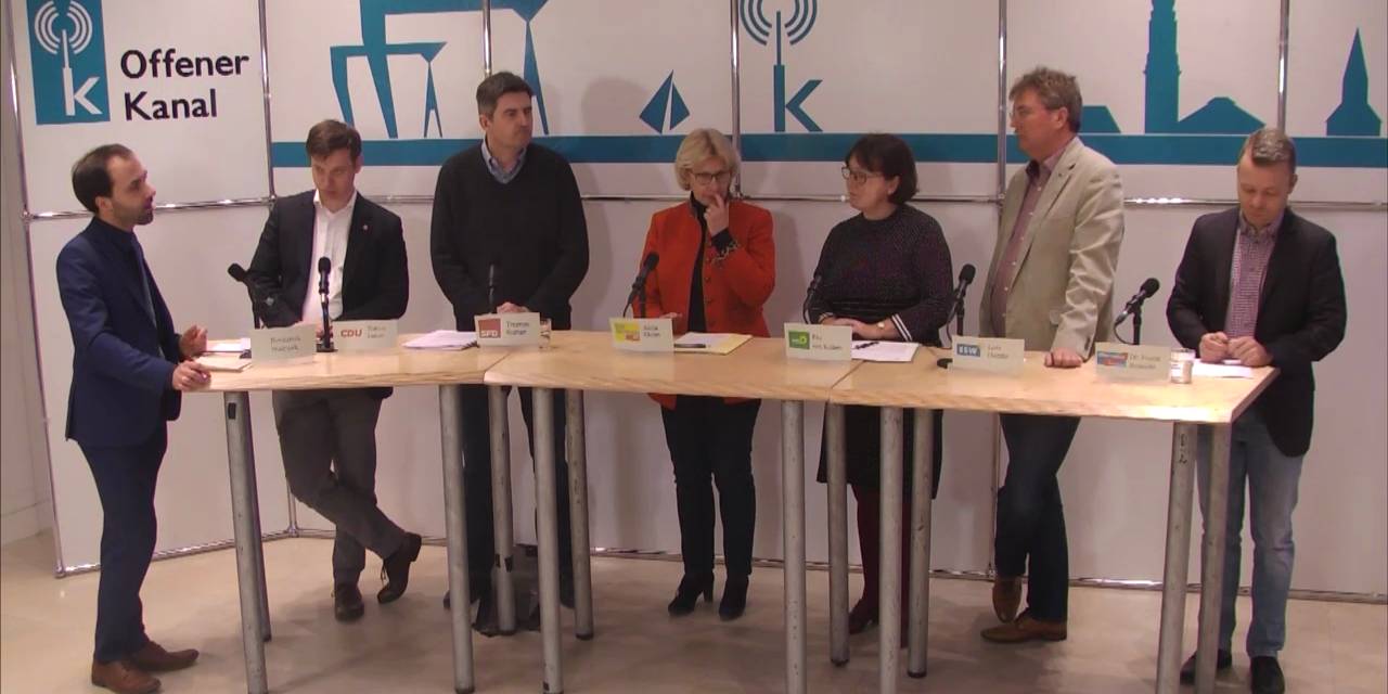 Aufz. v. 5.3.19, zu TOP 28, v. l., B. Walczak (Moderator), T. Loose (CDU), T. Rother (SPD), A. Klahn (FDP), E. v. Kalben (B90 DIE GRÜNEN), L. Harms (SSW), Dr. F. Brodehl (AfD)