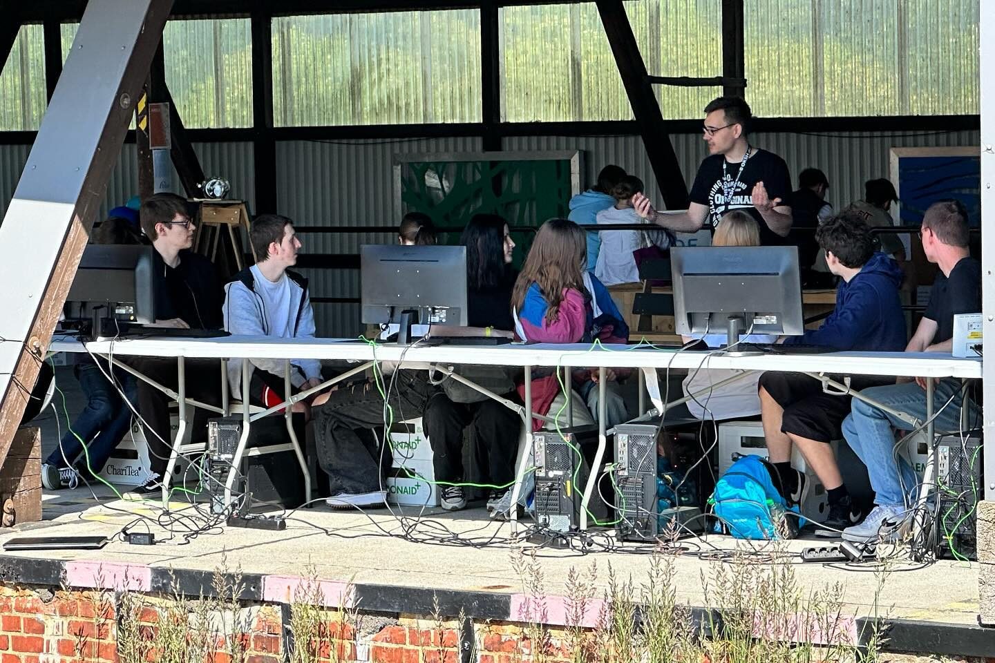 353673271_650080970449868_1707164029893691195_n