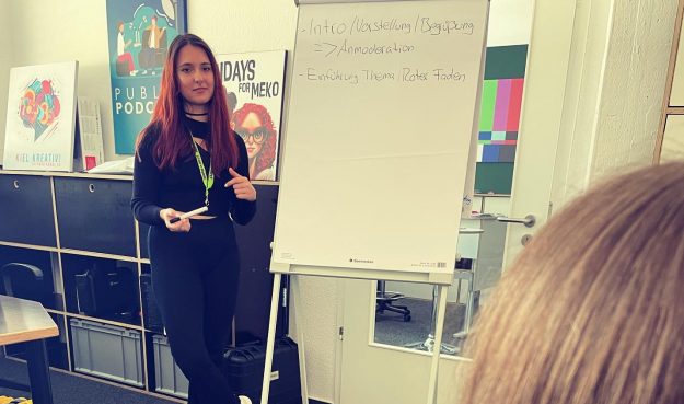 379125561_702046568586641_472741705421913663_n